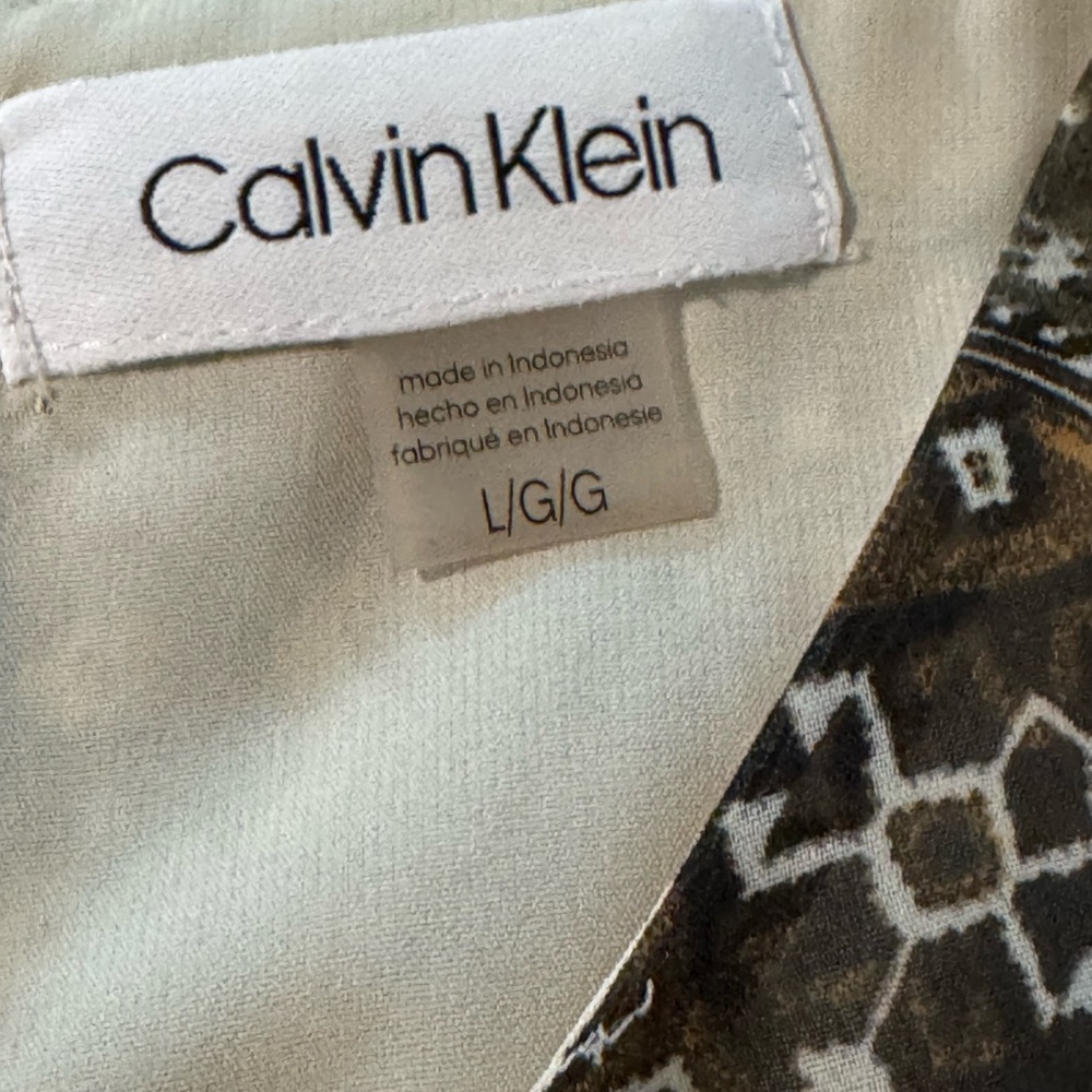 Calvin Klein Patterned Garment